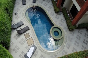 Phuket-hotel-pool